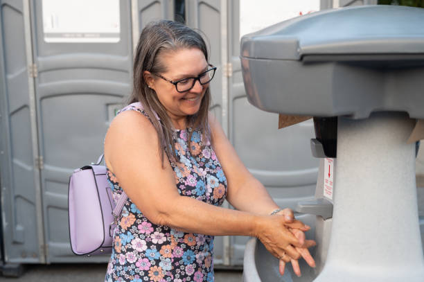 Best Emergency porta potty rental  in Nicholasville, KY